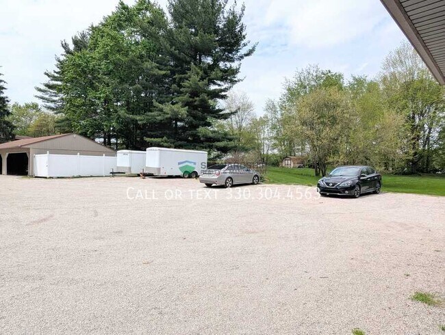 Building Photo - 3275 Myersville Rd