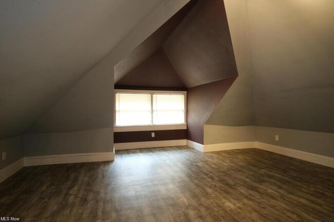 Building Photo - 2831 Avondale Ave