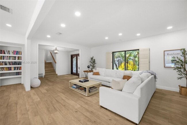 Building Photo - 14615 SW 77th Ct