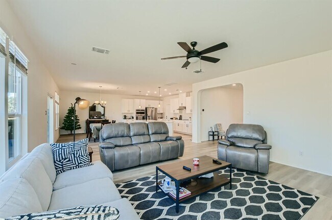 Building Photo - 4501 Capua Ct