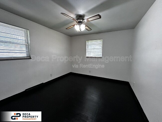 Building Photo - 2312 Shields Ave