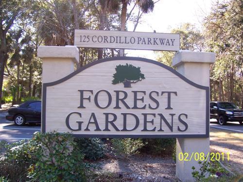 Building Photo - First Floor Forest Gardens - Walk to Beach!