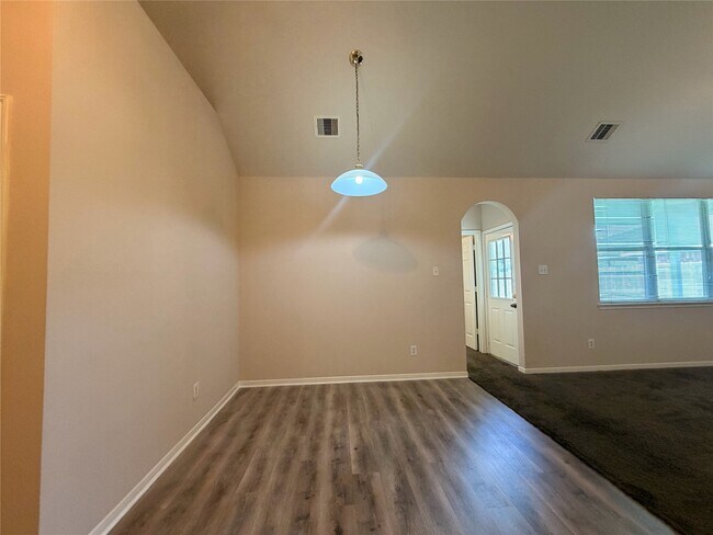 Building Photo - 1535 Monterra Point