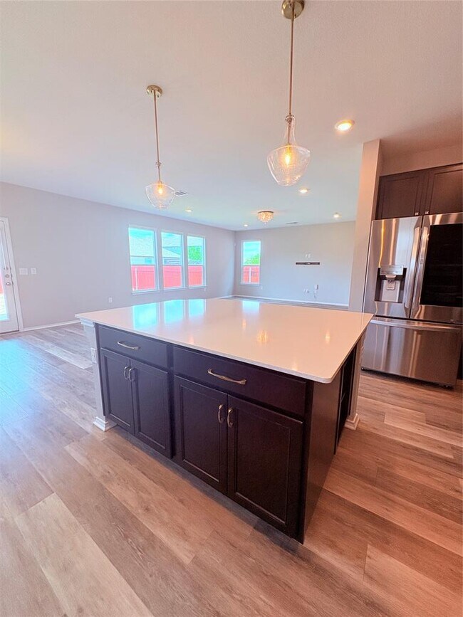 Building Photo - 301 Espresso Dr