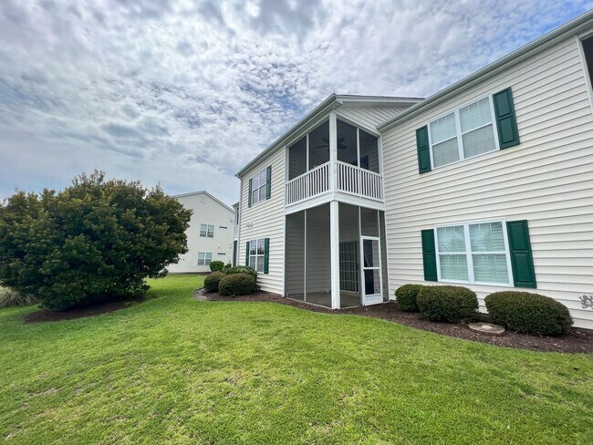 Building Photo - 3 BEDROOM, 1ST FLOOR CONDO IN CAROLINA FOREST!