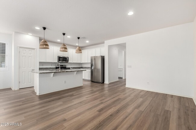 Building Photo - 17508 W Smt Dr