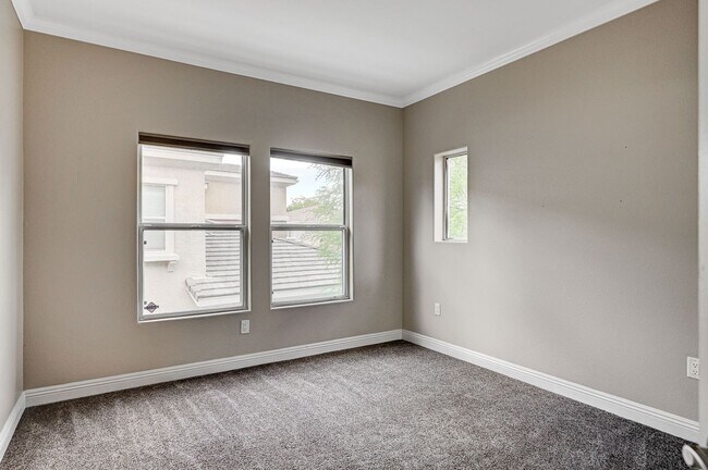 Building Photo - AMBER RIDGE Gated Beauty in Summerlin! 1600+ SF Condo