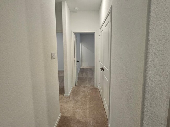 Building Photo - 128 Dollars Dr