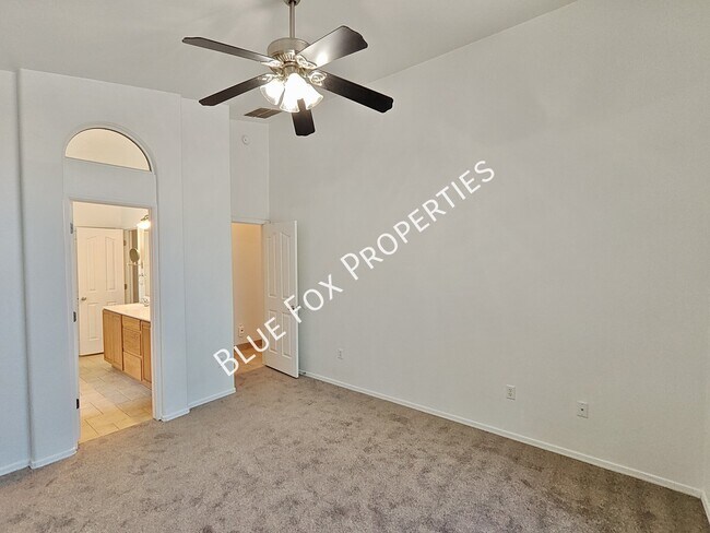 Building Photo - 5680 Shady Grove Dr