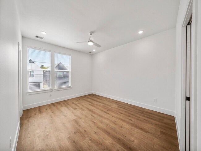 Building Photo - 7031 Avenue N