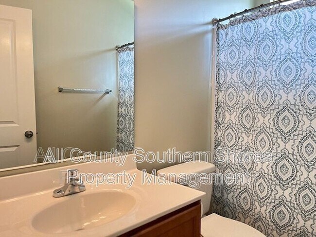 Building Photo - 1628 Fairforest Ct