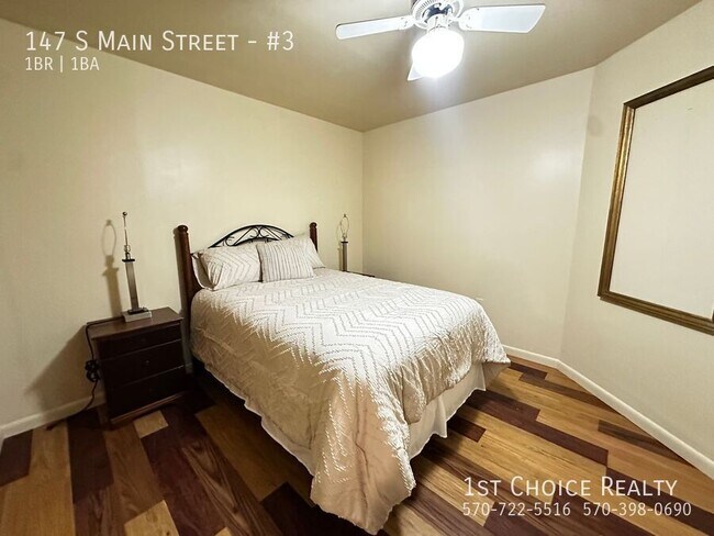 Building Photo - 147 S Main St