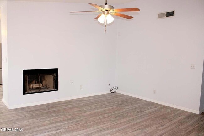 Building Photo - 7572 Plaza Taurina Dr