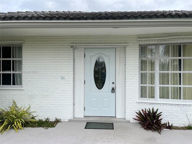 Building Photo - 14001 Mustang Trail