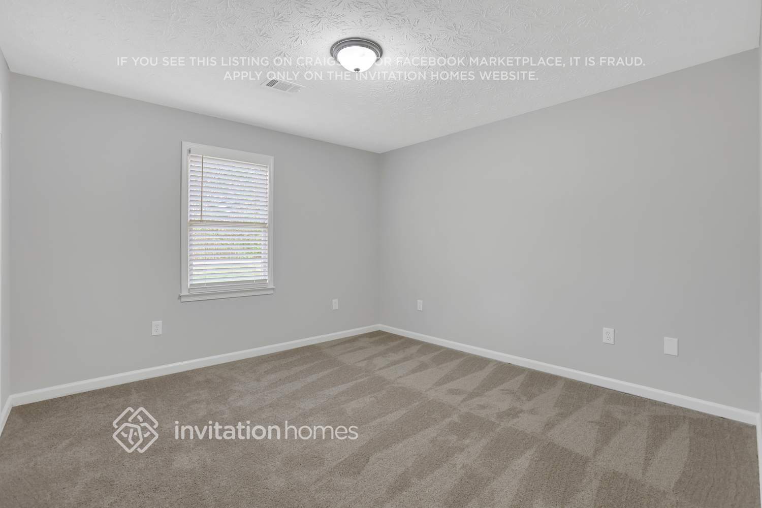 Building Photo - 25 Holly Creek Dr