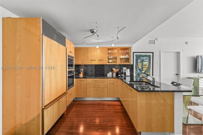 Building Photo - 6799 Collins Ave