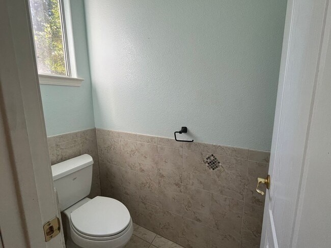 Building Photo - 1217 Echo Ct