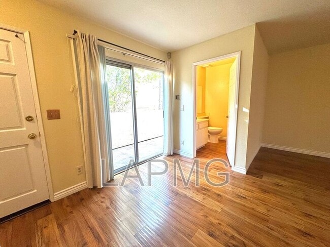 Building Photo - 12251 Moorpark St