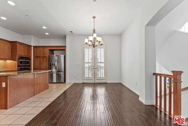 Building Photo - 5738 S Celedon Creek