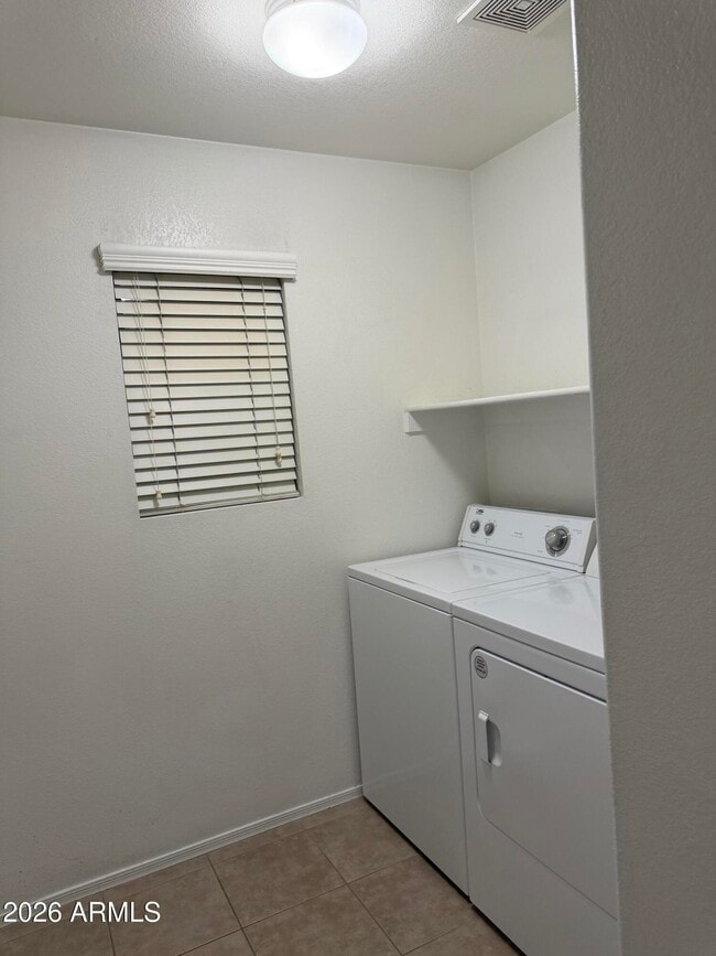 Building Photo - 9591 N 81st Dr