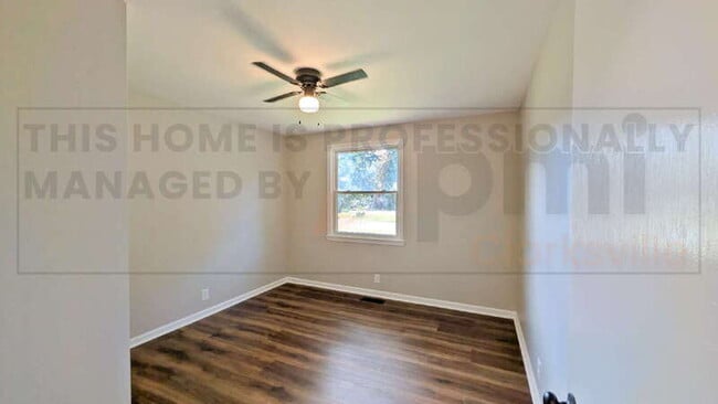 Building Photo - 27 Binks Dr