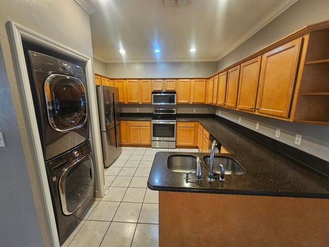 Building Photo - 5436 Hampton Hill Cir