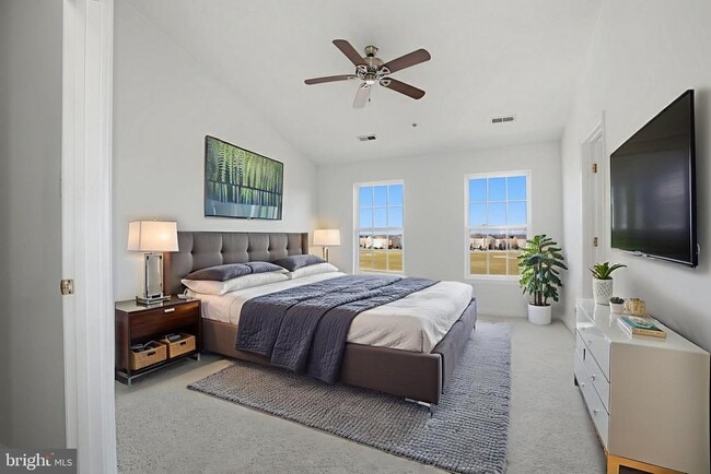 Building Photo - 886 Lowe Rd