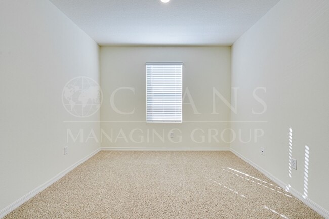 Building Photo - 2023 Block Town-Home with Community Gym and Pool