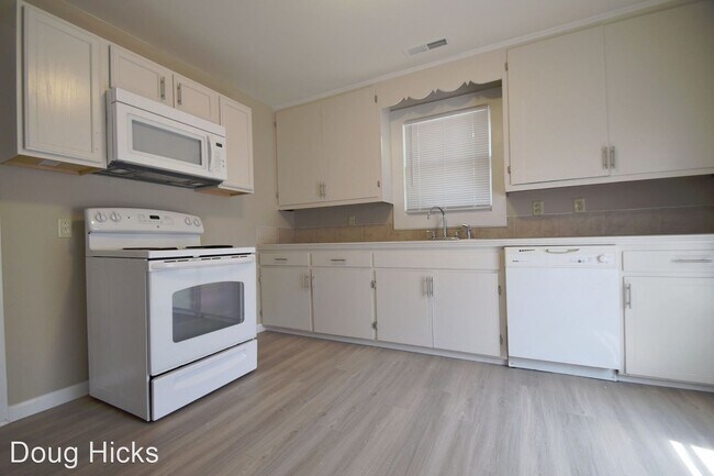 Building Photo - 2 br, 2 bath House - 144 Saint Charles Ave NE