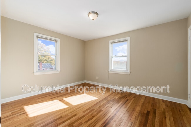 Building Photo - 5053 11th St NE