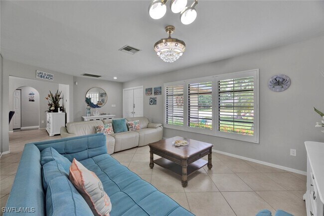 Building Photo - 3055 Round Table Ct
