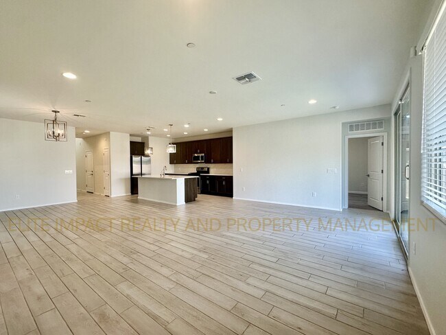 Building Photo - 7201 S Via Gaucho Viejo