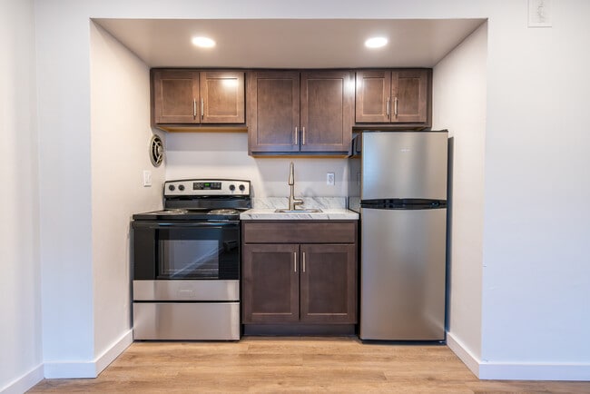 Building Photo - 2328-2334 Moerlein Avenue