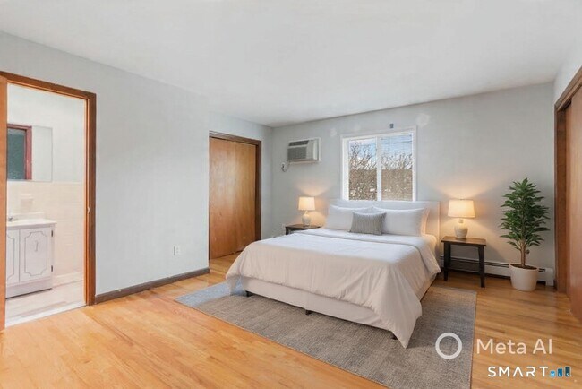 Building Photo - 86 Harbor Dr