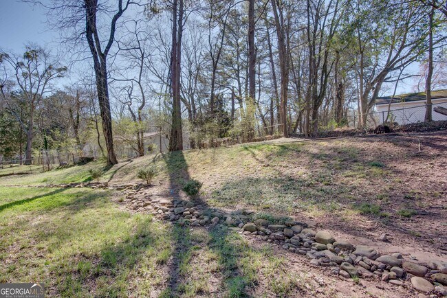 Building Photo - 491 Oak Dr SE