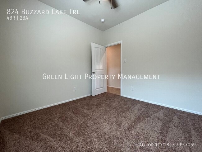 Building Photo - 824 Buzzard Lake Trl