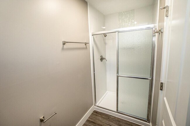 Building Photo - 12713 Ridgeview Cir