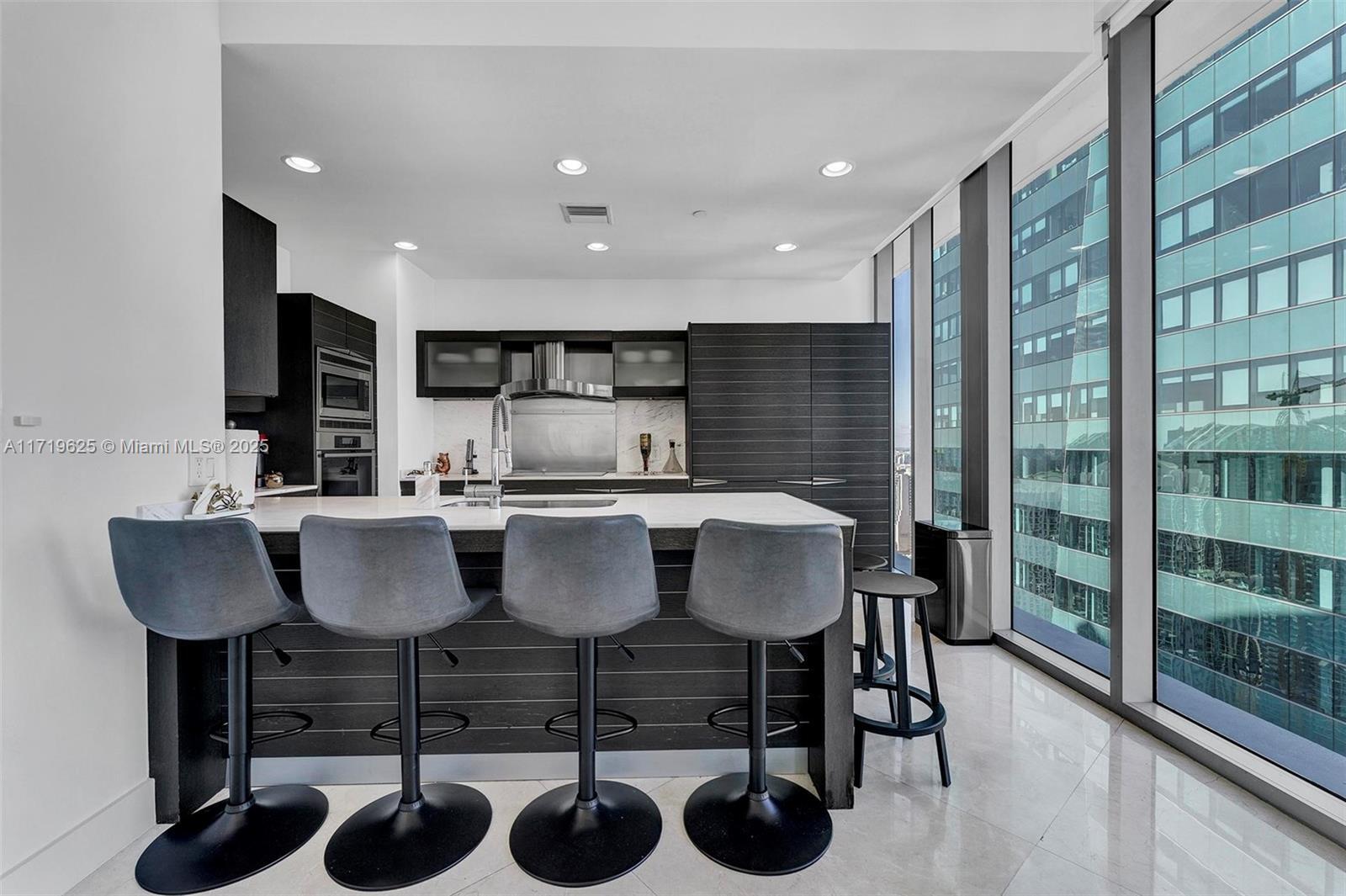 Building Photo - 200 Biscayne Boulevard Way