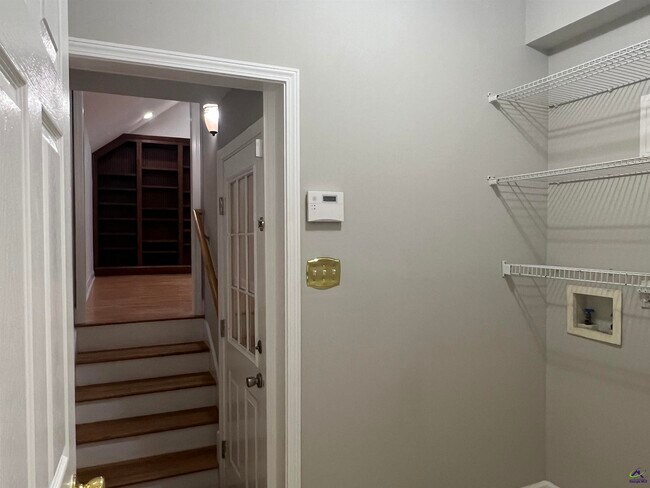 Building Photo - 253 Chadwick Cir