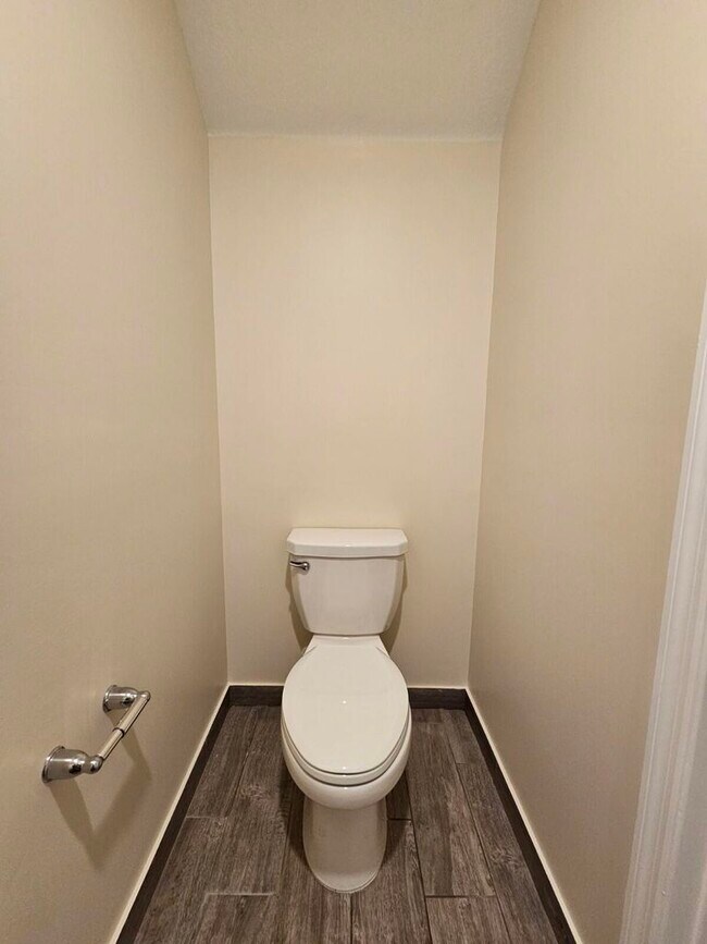 Building Photo - 6951 Harbours Edge Ave