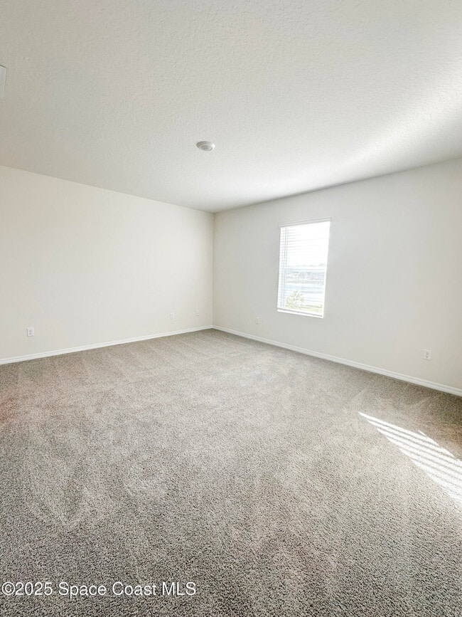 Building Photo - 2712 Golden Trout Ln