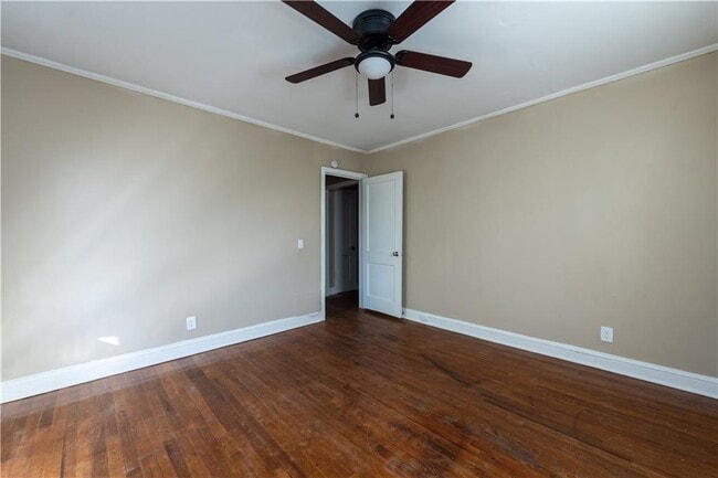 Building Photo - 3454 Rockbridge Rd SW