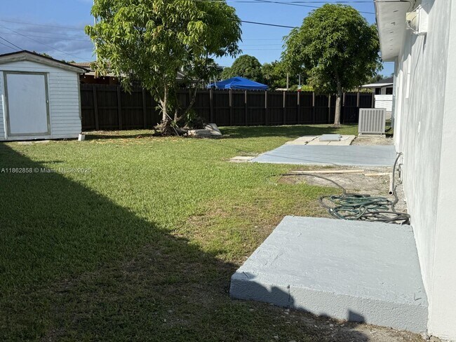 Building Photo - 11805 SW 185th St