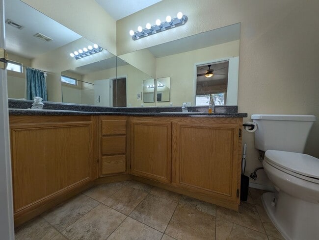 Building Photo - 8000 Revolver Ave