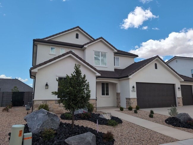 Building Photo - 5 Bedroom, 4 Bathroom Home in Washington!