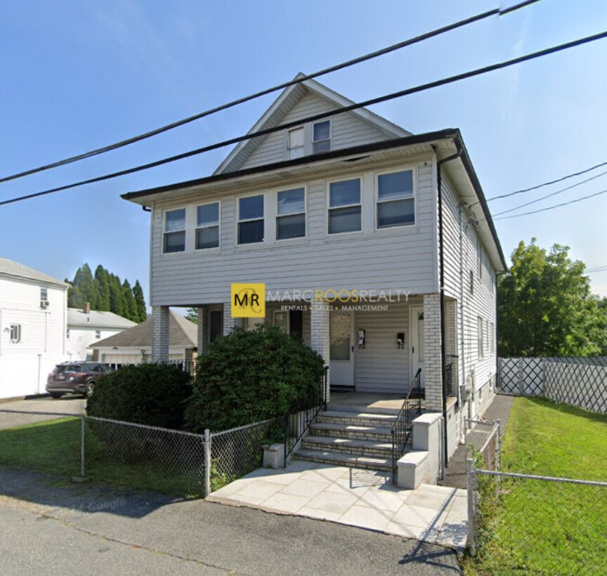 Building Photo - 58 Buzzells Ln