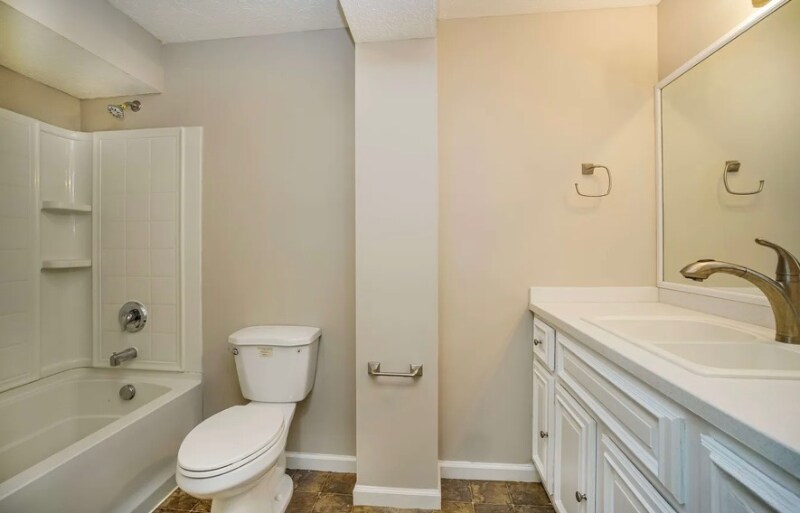 Building Photo - 1496 Meadowlark Ln