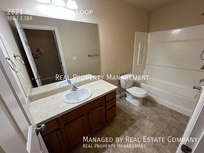 Building Photo - 2621 Aspen Heights Loop