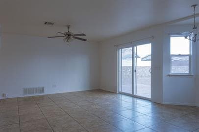 Building Photo - 3-Bed 2.5 Baths  in Northeast El Paso.