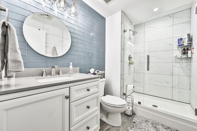 Building Photo - 71 Lower Wacker Dr